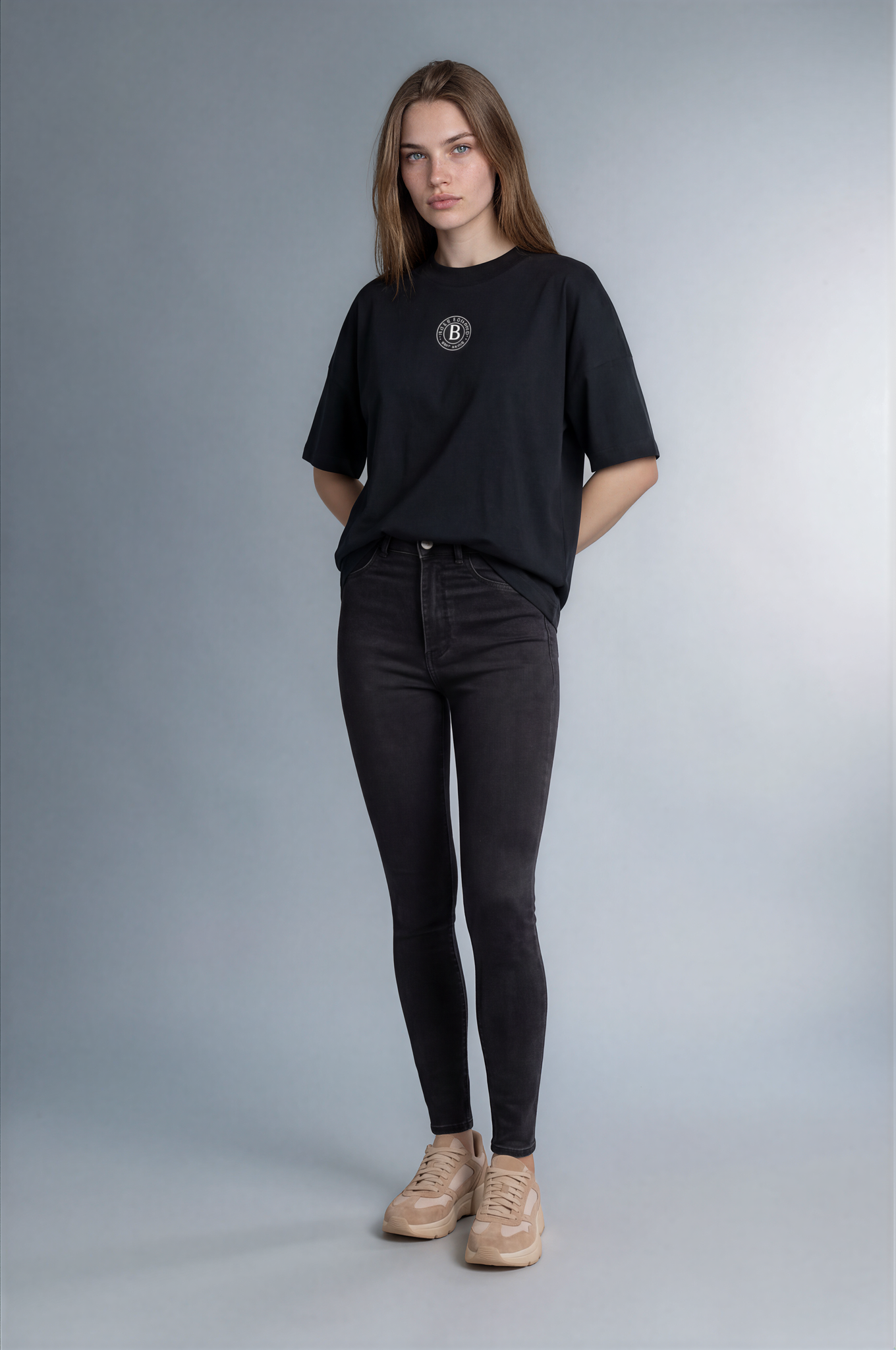 Majestic B - Shirt - Basanstreetwear